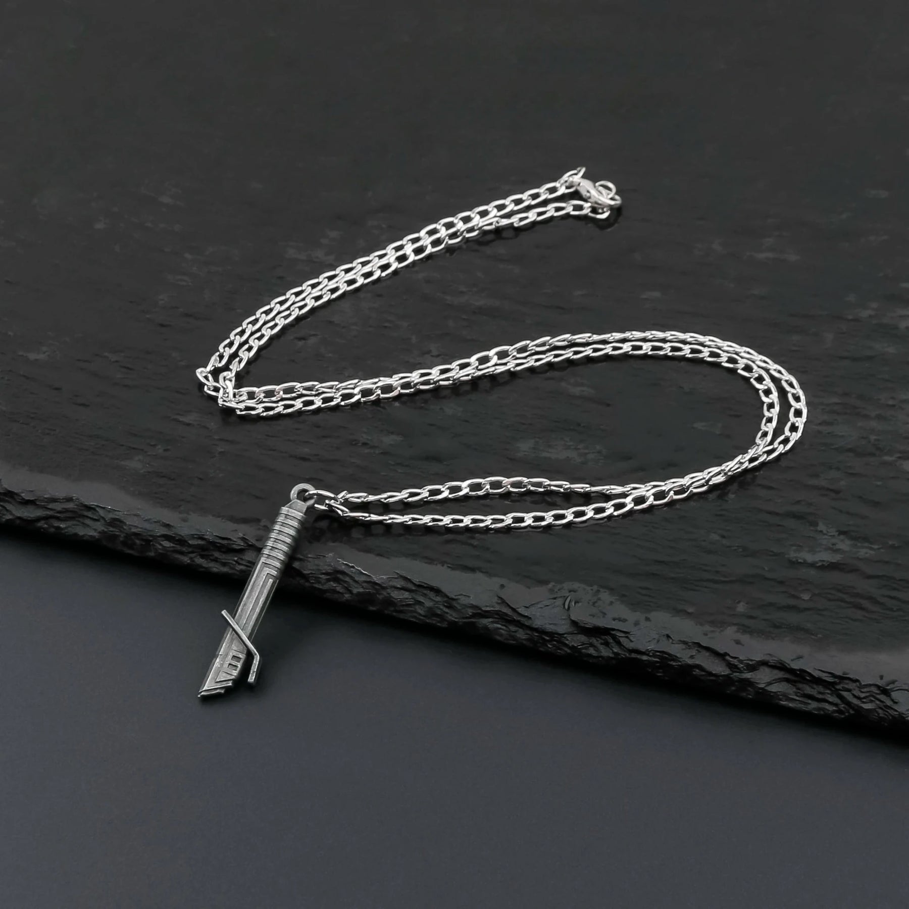 Colar Mini Replica Sabre de Luz