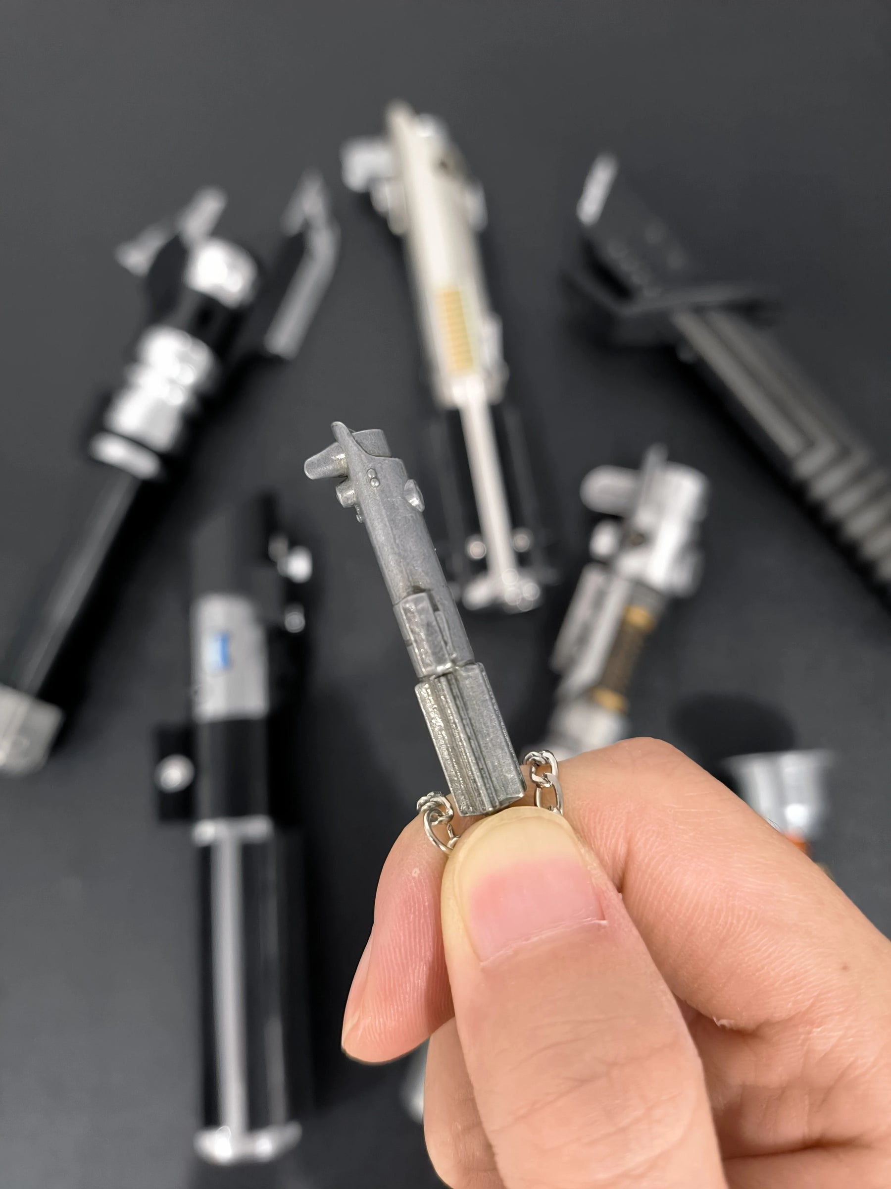 Colar Mini Replica Sabre de Luz