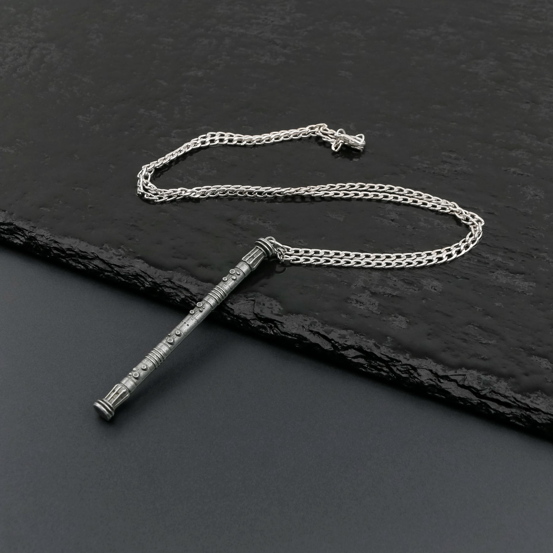 Colar Mini Replica Sabre de Luz