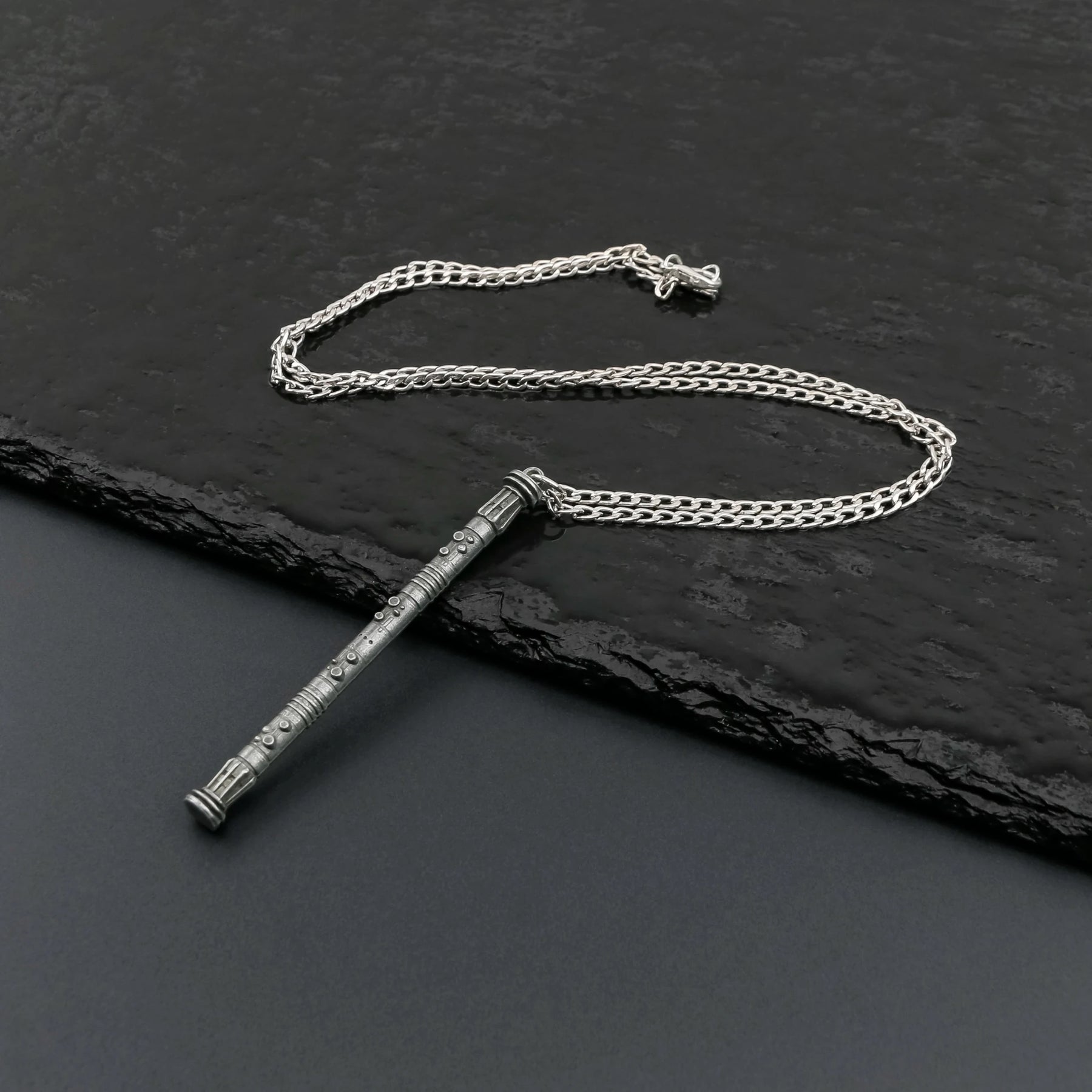 Colar Mini Replica Sabre de Luz