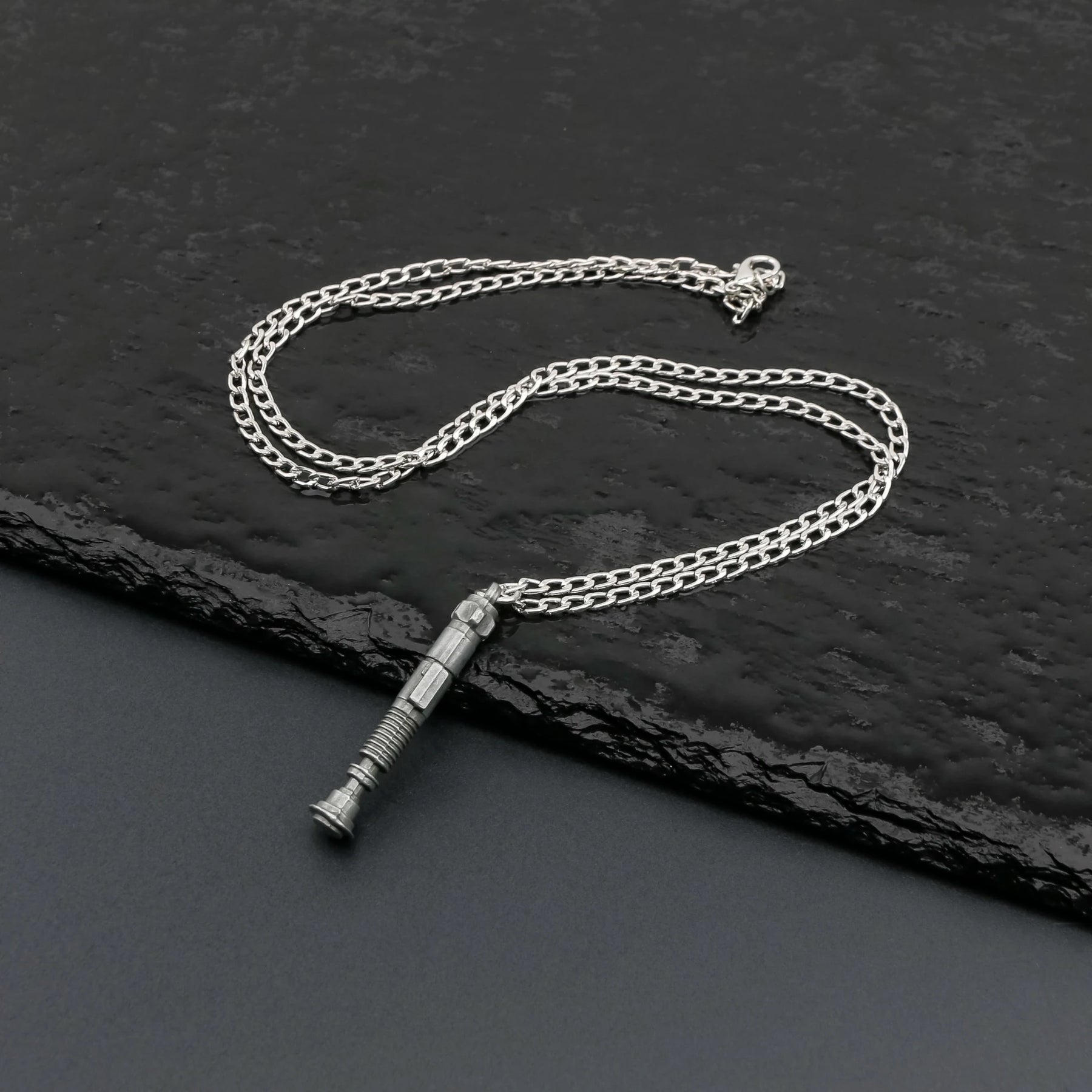 Colar Mini Replica Sabre de Luz