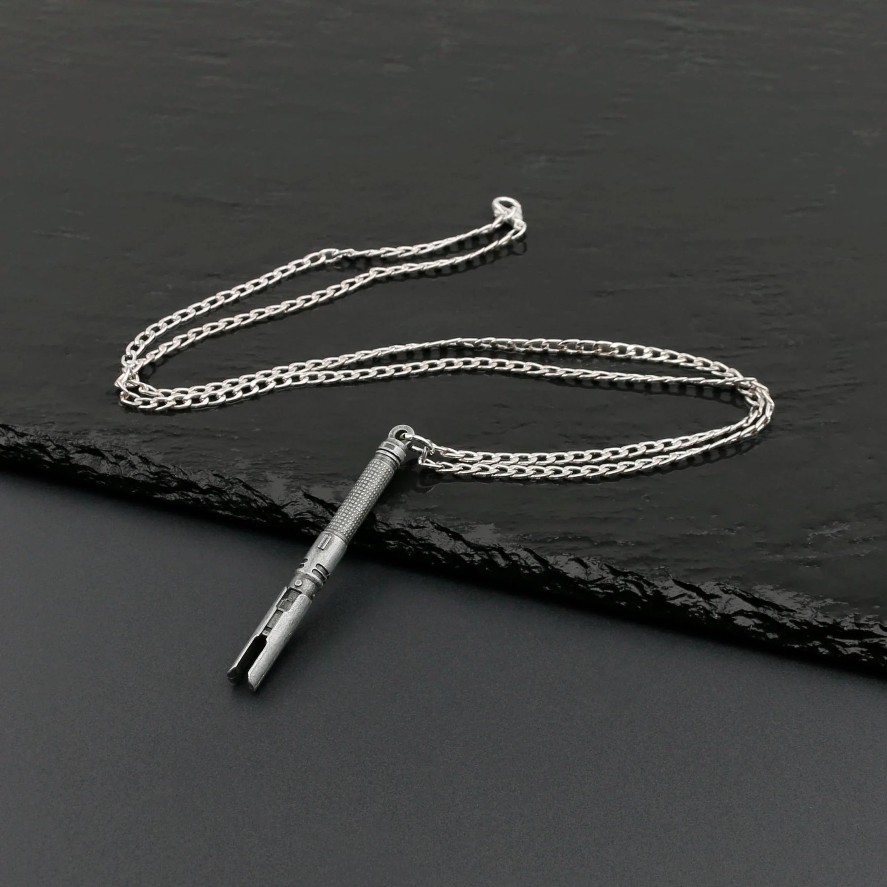 Colar Mini Replica Sabre de Luz